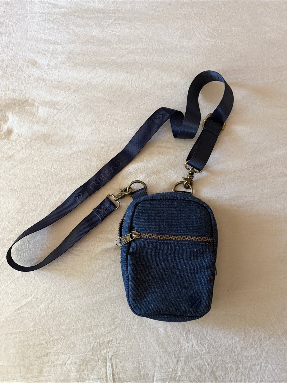 Thread brand new cross body